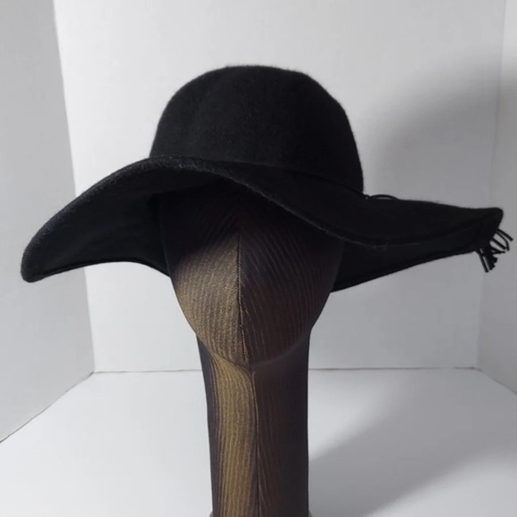 Scala Black 100% Wool Floppy Brim Hat Tassel Trim - Picture 5 of 10